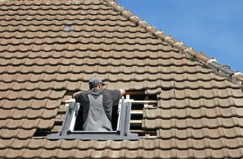 Pose de velux - Villemontais